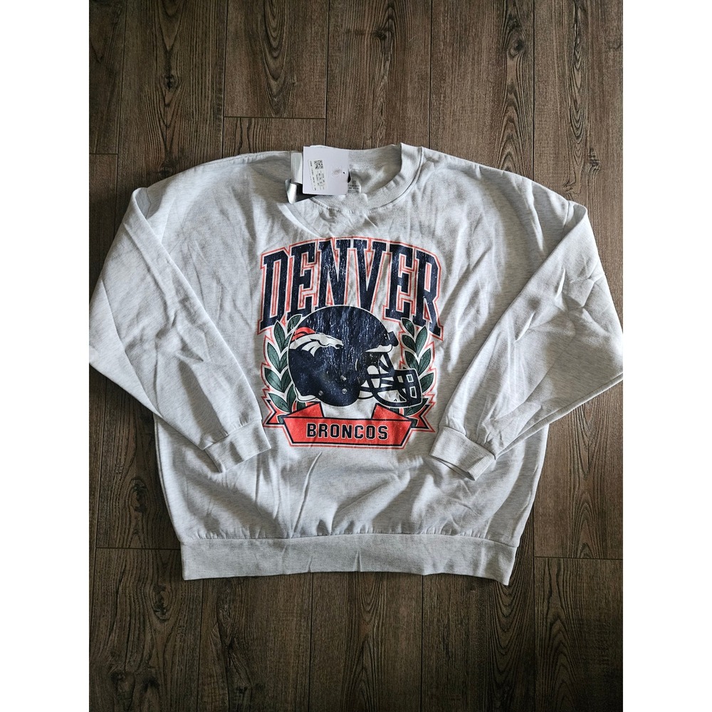 Denver Broncos Gameday Couture Sweatshirt Gray Size L
